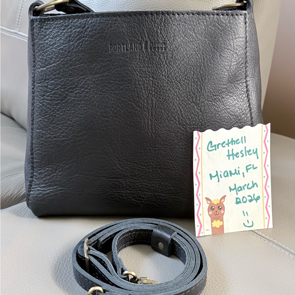 Portland Leather Goods Triangle Shoulder Bag in Pebbled Black! - Picture 2 of 10